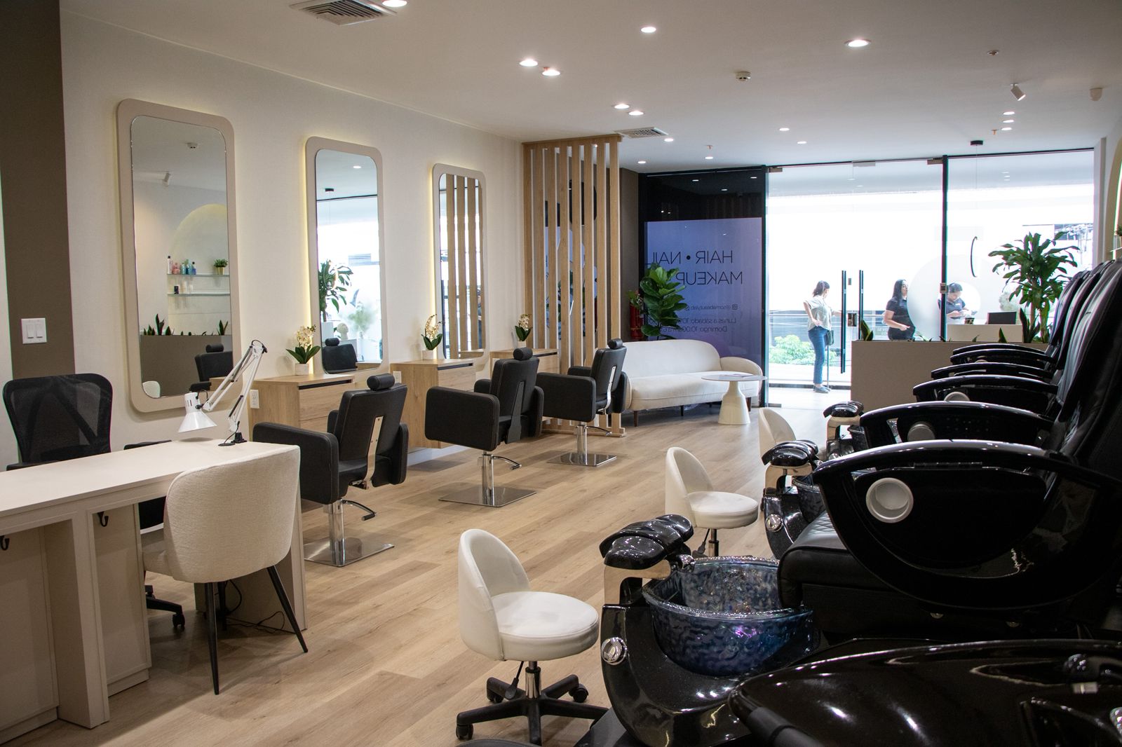 Segunda vista del salón